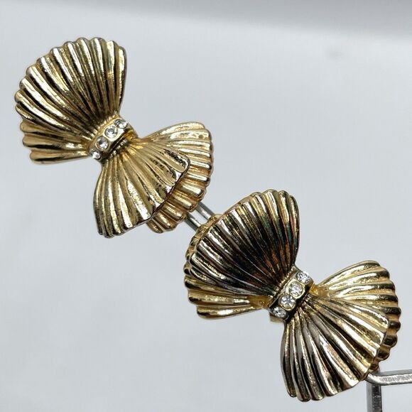 Lilly Pulitzer Gold Tone White Rhinestone Bow Tie Stud Earrings Boho Cute - Picture 1 of 7